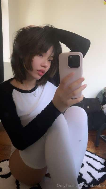 i feel like i never jus post selfies so here :p no makeup on..