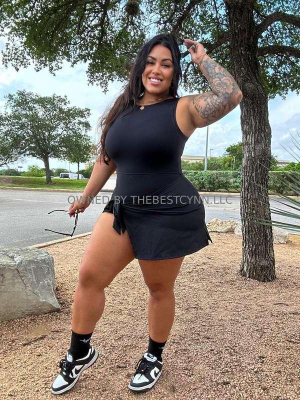 Soft lips… dirty thoughts🫦 Tell me yours ❤️‍🔥https://onlyfan..