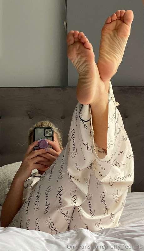 pretty_feet_39 image #1
