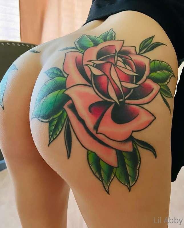 Just 💦 right here on my ass babe…