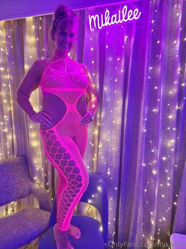 Check out my cool new neon sign for my party room!