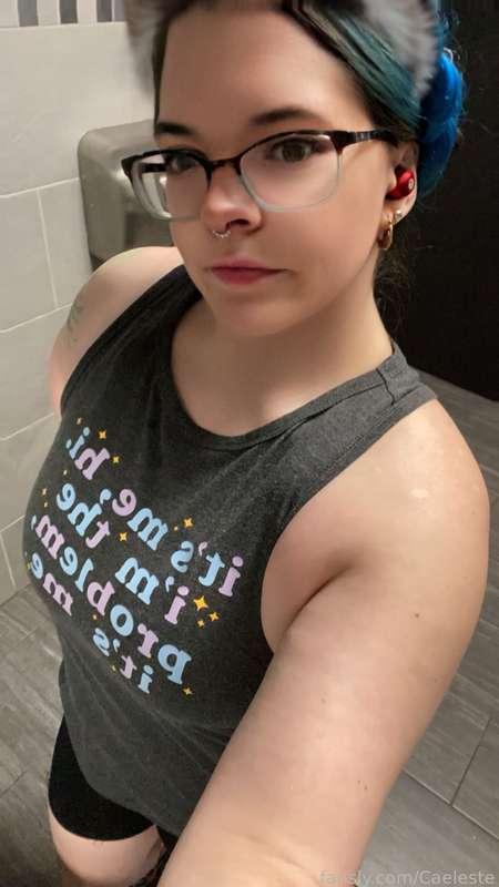 Hit the gym today. Mixture of legs and core. Arms tomorrow. #hucow #lactation #lactating #exercise #gym #workout
