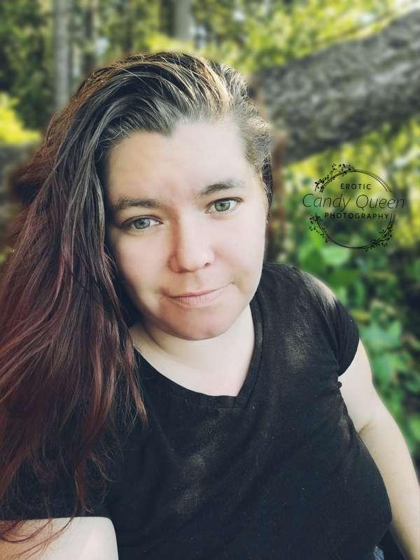 I'm having issues with OF loading again. 😐 msges barely load..