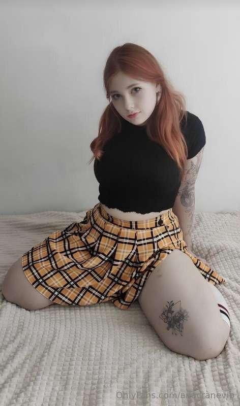 💙 18 YEARS OLD 💙 💘@foxyarty1 is a sweet angel with devilish ..