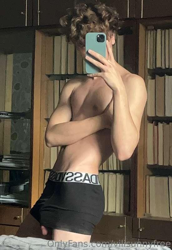 Come get a lick😋💦