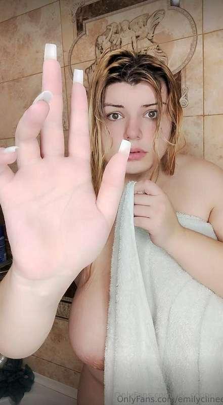 This hot thing 🔥 @emilyclinee 🔥 is waiting for you . Her pus..