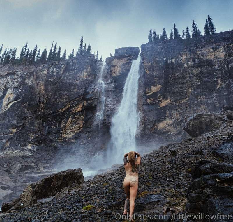 Its been years and I still like to get naked by waterfalls l..