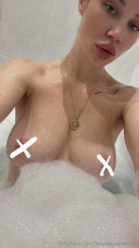 Check your messages for NEW bath vid 💦😏