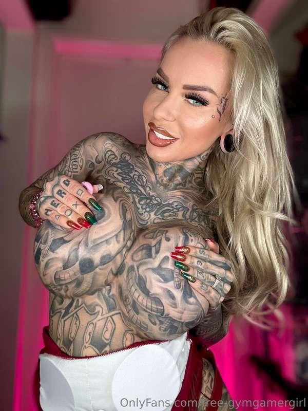 Wanna squeeze my fat tits ? ❤️‍🔥