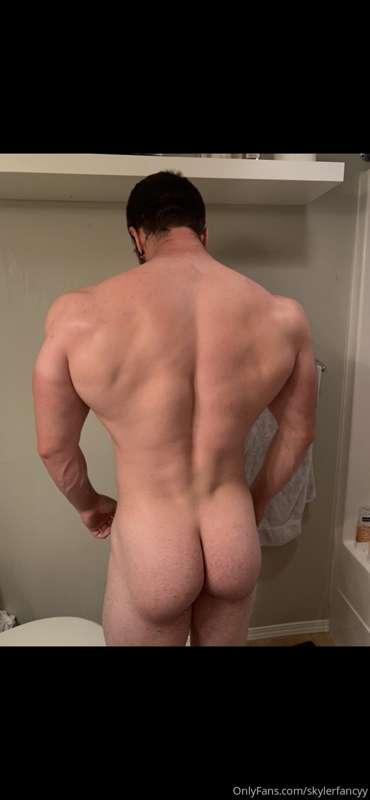 New ass play video being filmed today message me if you are ..