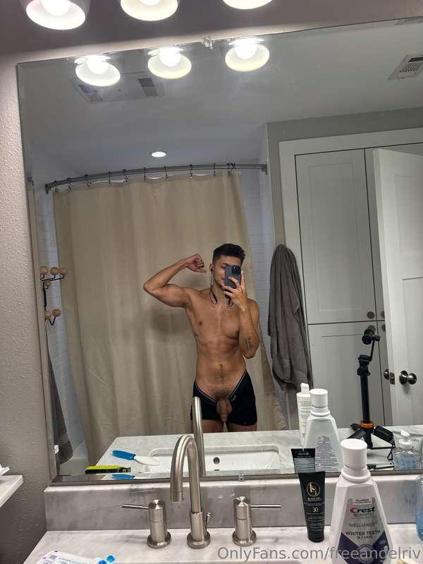 See my page here : onlyfans.com/angelriveraxxx