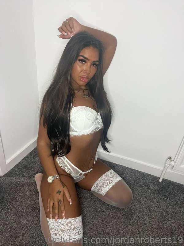I want your face right between my legs 🥵🤫