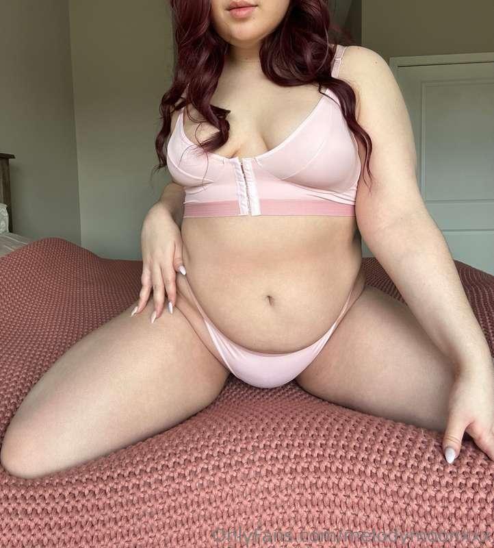 Handfuls, mouthfuls, I don't care, just touch them. 🤤