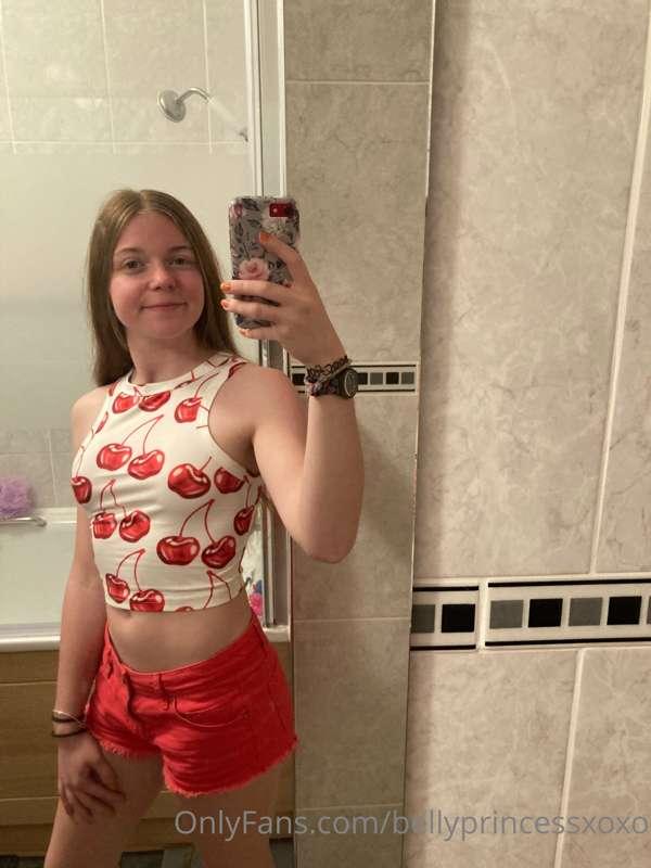 Cheeky cherries 🍒