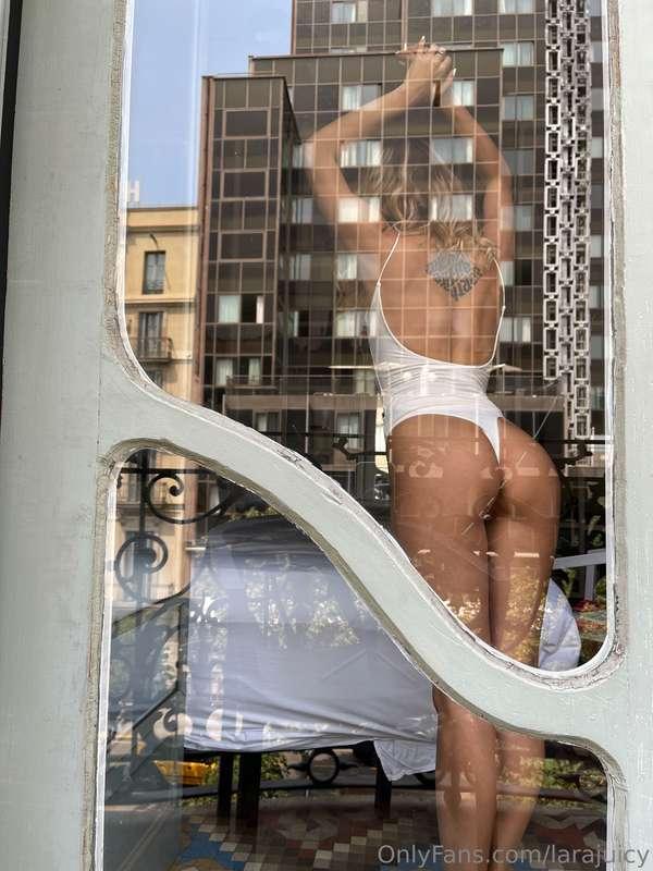 Peek-a-boo, I know you're watching... but do you like what y..