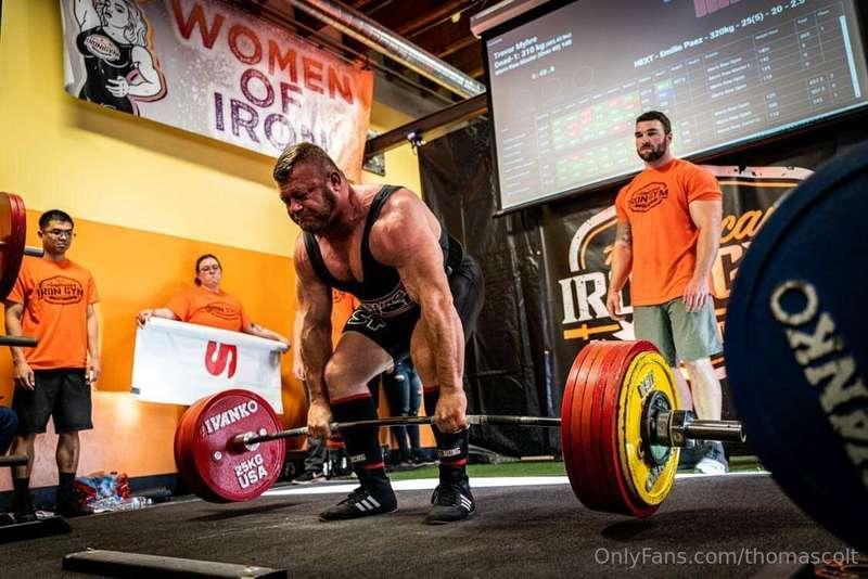 Did you know ya boy used to be a world record holding powerl..