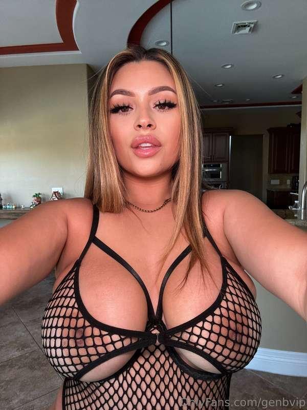 Show me what that mouth can do😈