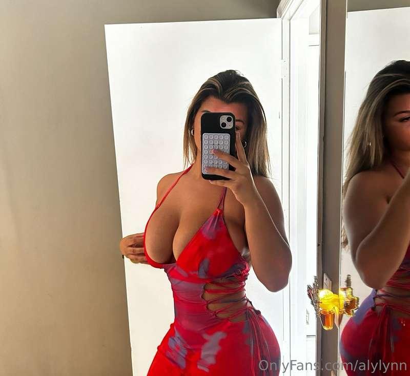 my favorite dress right now 🥰
