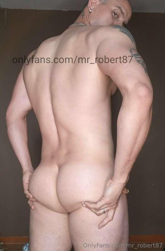 mr_robert87 main image