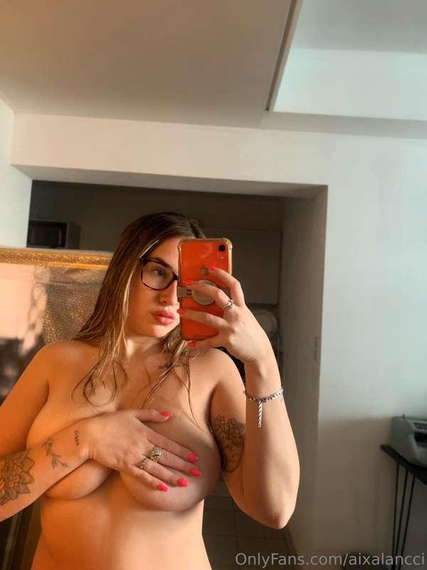 😈