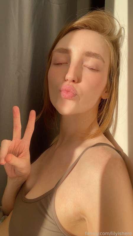 lilyishere image #0