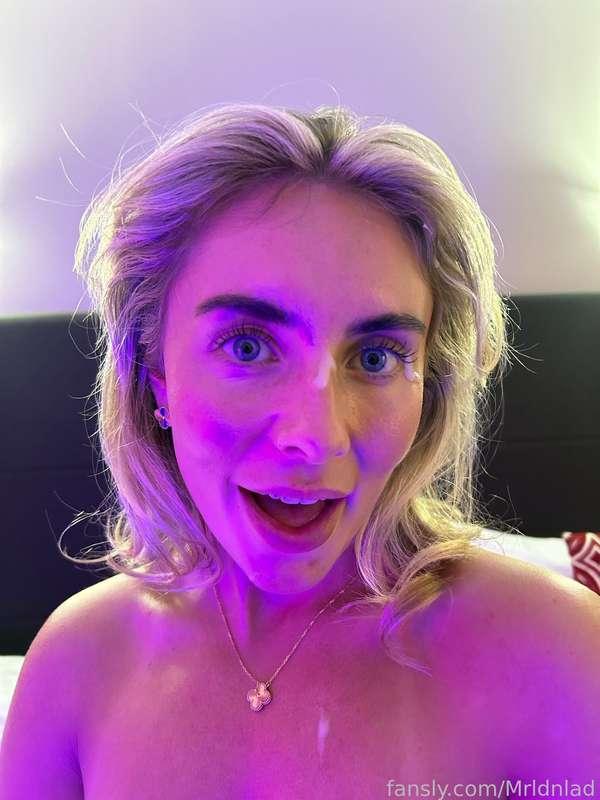 I glazed @bonnieblue_xoxo faces and she loved it 💦💦🥵🥵


#fyp #facial #cumshot #bigdick #cumslut #bonnieblue #british