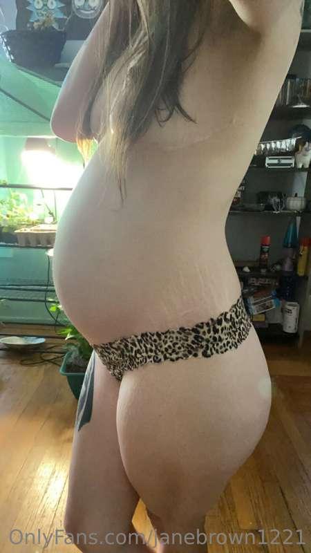 janebrown1221 image #0