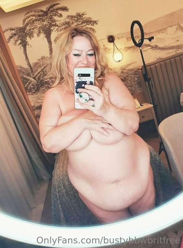 PM me if you want some custom content this weekend as I have..