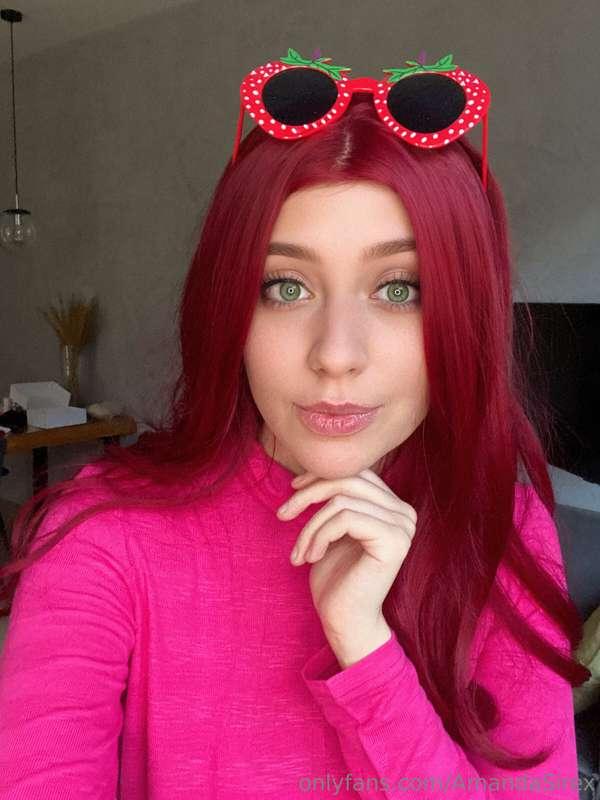 I'm in strawberry mood today 🍓😎 Take 2