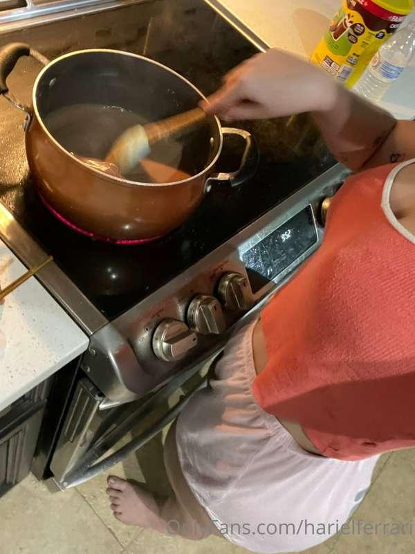 Making brigadeiro 😋😋😋