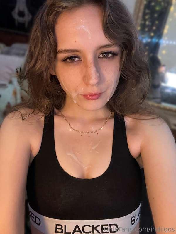 only REAL men can cover Goddess like this. :3 