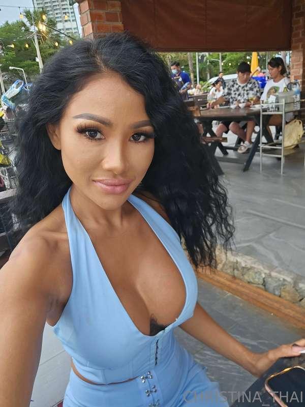 Unpack these titties in your dms