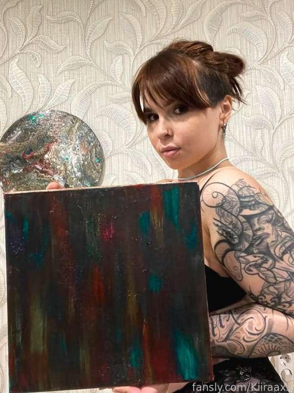 Honey, write what you think of my painting 🖼 Your opinion is very important to me 👩‍🎨💋
