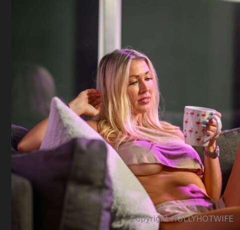 Who wants a Topless Dick Rate?!? 🥰🥰🥰 Just tip $50 with your ..