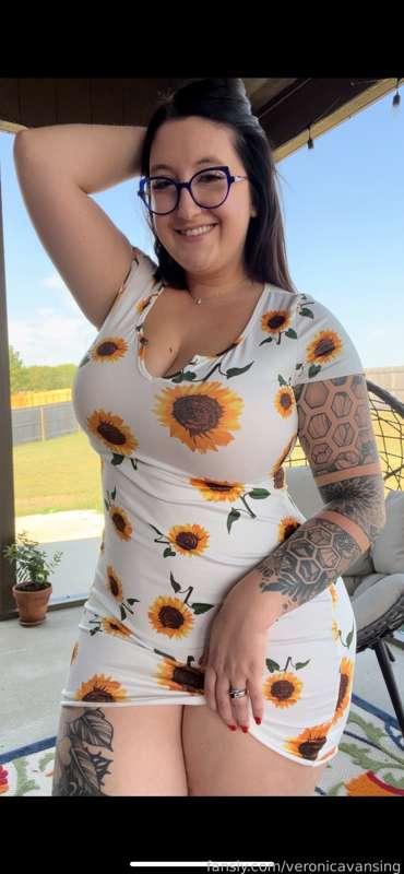 How often do you fantasize about the MILFs in your neighborhood?

#milf #curvy #bbw #thic #thicc #bigass #bigtits #neighbor #mommy #mommymilkers #girlnextdoor #tattoo #tattoos #alt #alternative #yallternative 