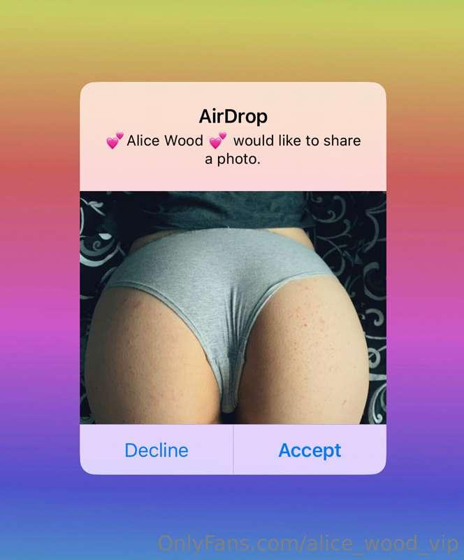 **POV: You caught your Alice who just filming herself rubbin..
