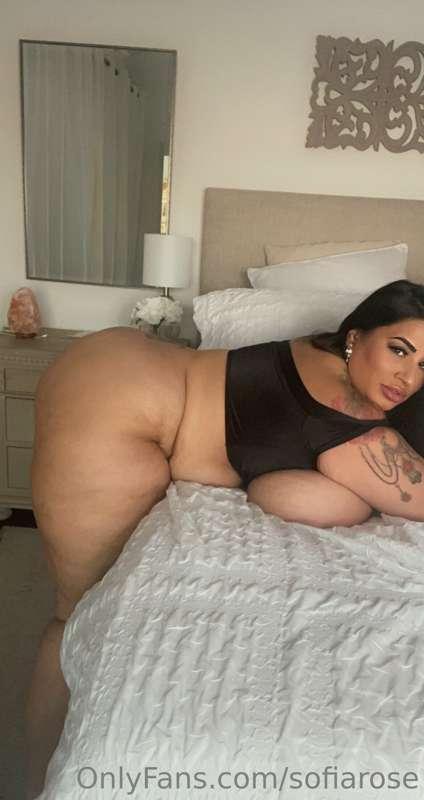 Ready to bend it all out, just for you😈