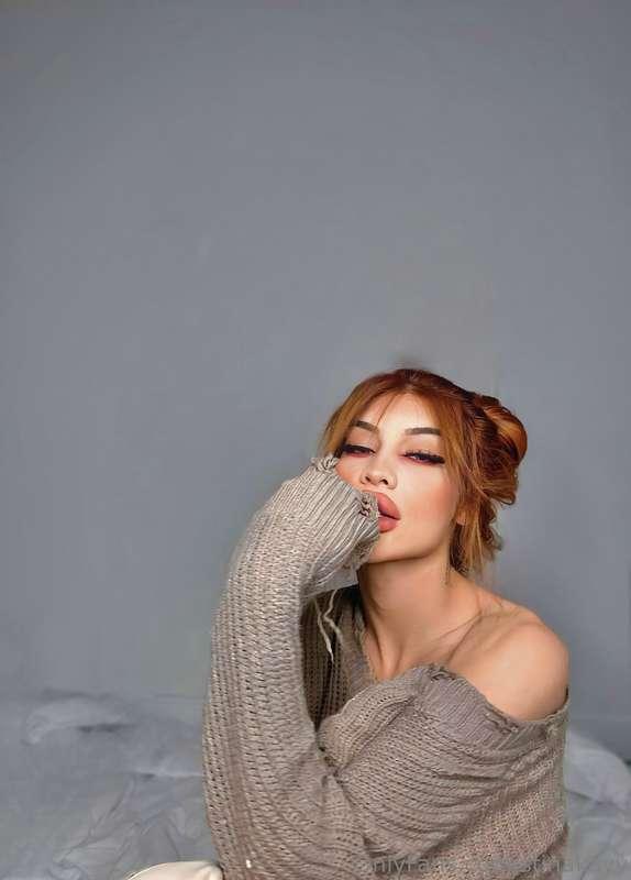 Forever your girl🥰