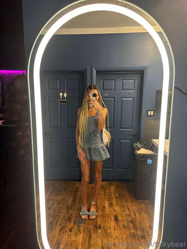 I went out for some drinks with my family on Sunday and wore..