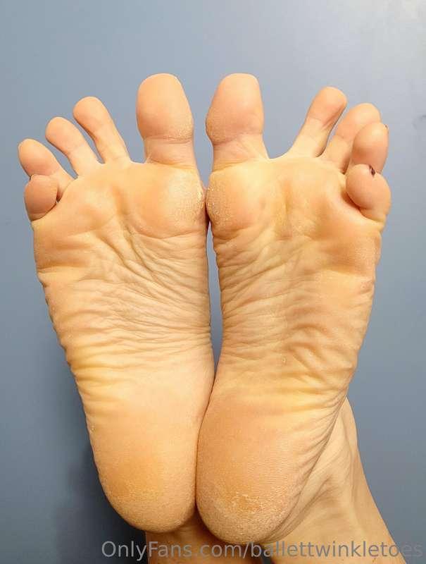Where do you start? Soles or toes? 👣😘
