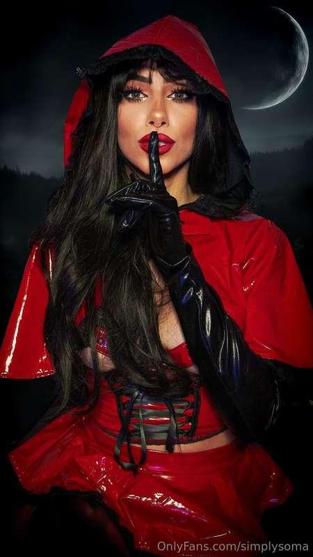 Not your sweet fairytale… this Red bites back🫦❤️51 more days..
