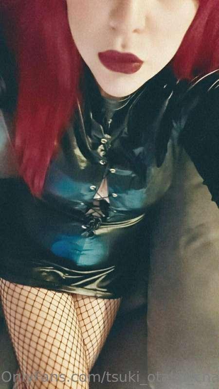 Outfit per la serata Sodoma di sta sera a Milano.
Qualcuno c..