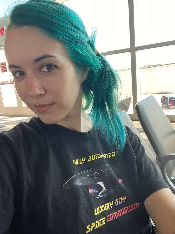 I'm about to take off on a flight for a sexy work trip! Expe..