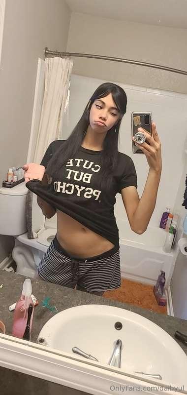 Cute but psycho 😜 that just means I'll cuddle but also suck ..