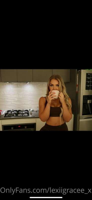 Coffee addict… I’d make you a coffee every morning 😇