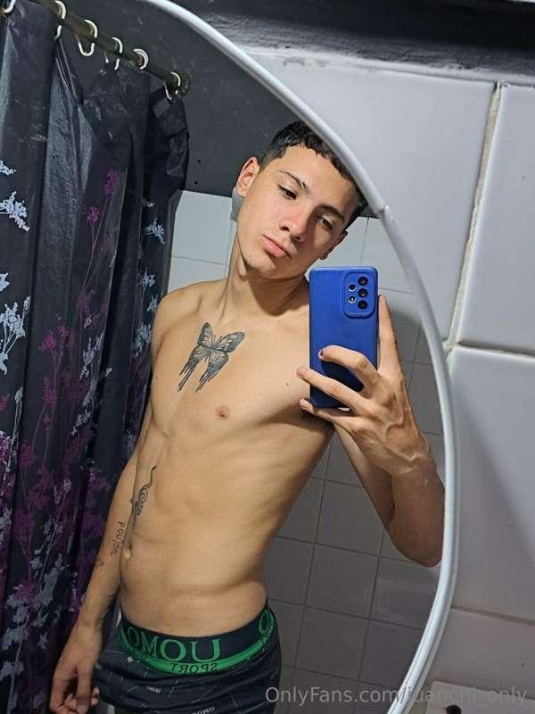 😈 @Jc_king 😈

I want you to find out how far I can go love, ..