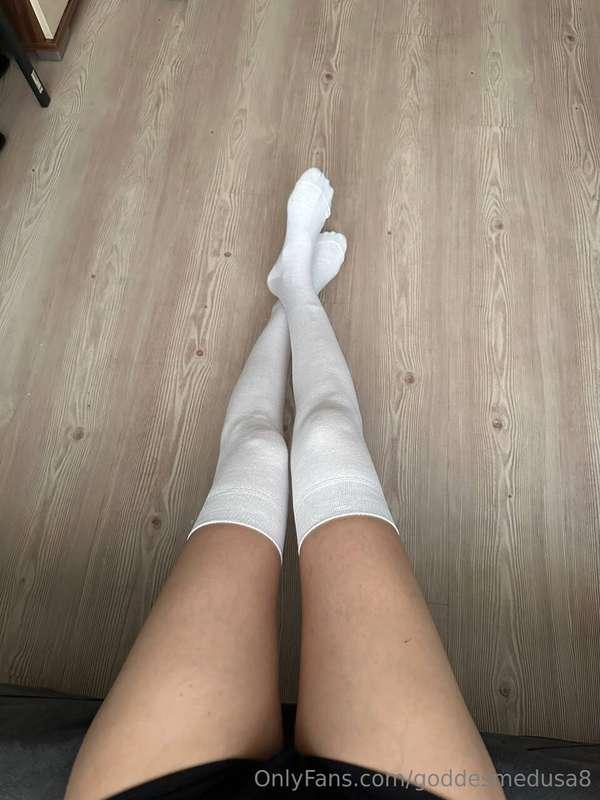 Who likes white socks?