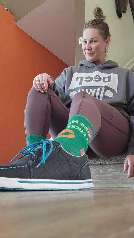 Sometimes I do wear sneeks!!😃