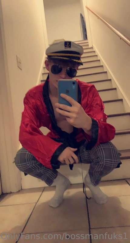 1000 likes and I’m dropping a full sex tape for free!!
