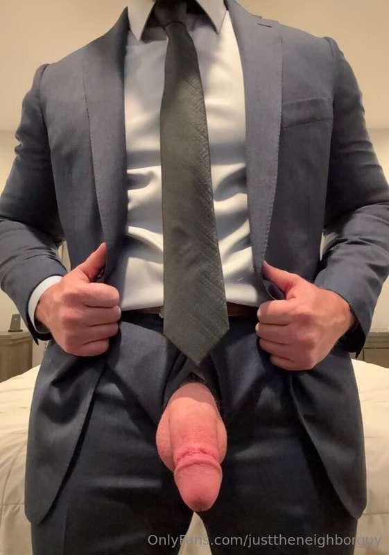 Kept my jacket on for this nut 🥜 Onlyfans.com/justtheneighbo..